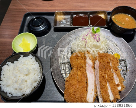 マレーシアで食べた美味しいとんかつ定食 138921866