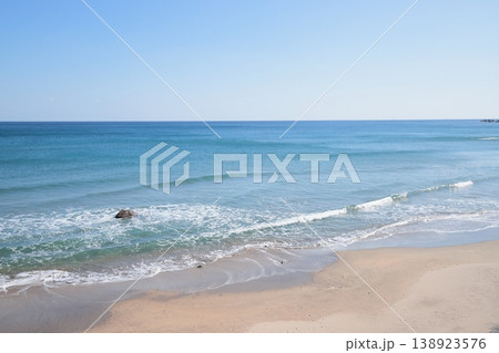 砂浜と海 砂浜と海 138923576