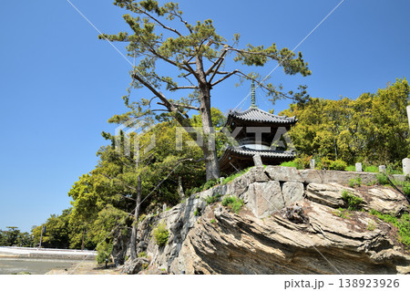 日蓮宗・海禅院多宝塔(和歌の浦) 【和歌山県和歌山市】 日蓮宗・海禅院多宝塔(和歌の浦) 【和歌山県和歌山市】 138923926