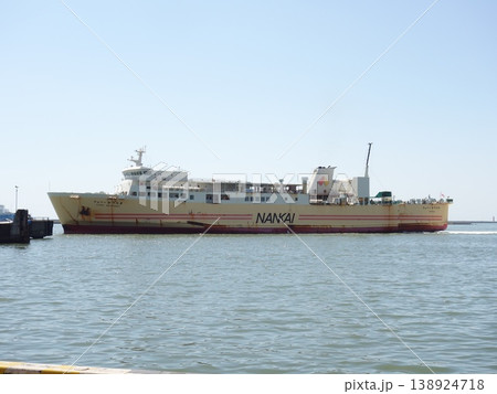 南海フェリー「かつらぎ」 138924718