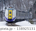 雪の中を走る 138925131