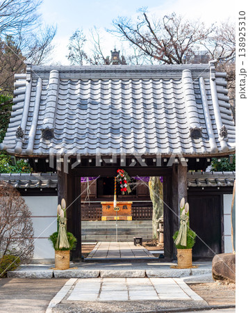日本の正月の伝統文化 門松 日本の正月の伝統文化 門松 138925310