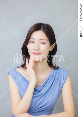 40代女性のビューティイメージ 138928232