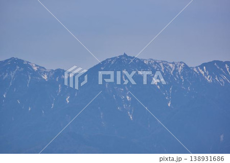 山梨県　八ヶ岳PAからの地蔵ヶ岳のオベリスクの眺め 138931686