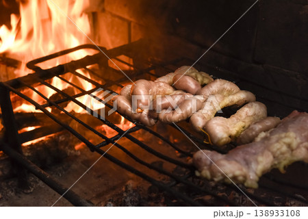 Cow bowels presented on a grill. Argentine Traditional cuisine. Cow bowels presented on a grill. Argentine Traditional cuisine. 138933108