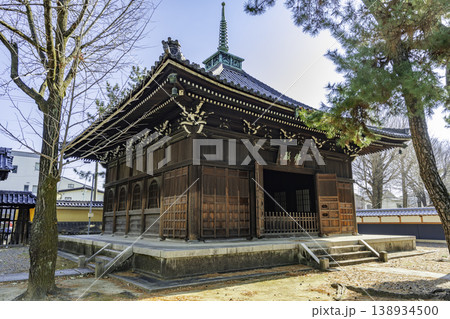 名古屋市街　徳源寺　仏殿　愛知県名古屋市 138934500