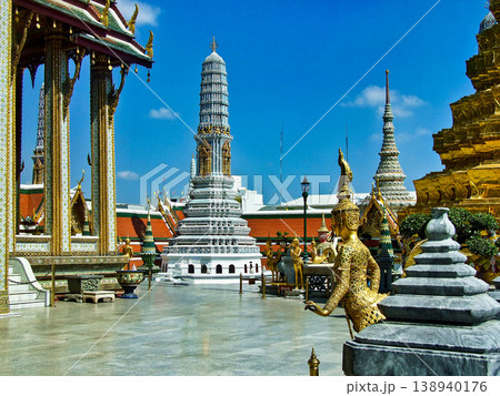 Thai Travel Landmark Wat Phra Kaeo, Temple of the Emerald Buddha Bangkok, Thailand, Asia Thai Travel Landmark Wat Phra Kaeo, Temple of the Emerald Buddha Bangkok, Thailand, Asia 138940176