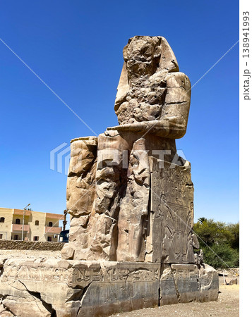 エジプト　ルクソール西岸・メムノンの巨像 138941993