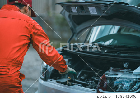 自動車整備士 138942086