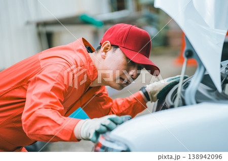 自動車整備士 138942096