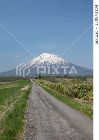 羊蹄山への道 138943104