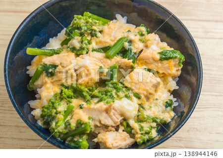 菜の花親子丼 138944146
