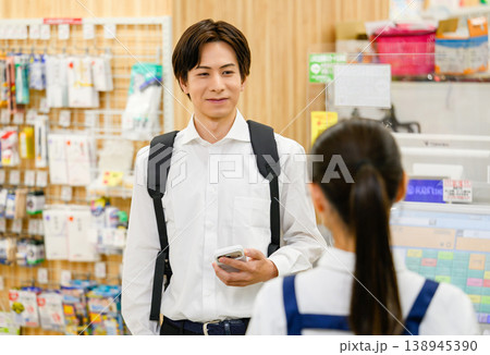 店員と客の会話 店員と客の会話 138945390