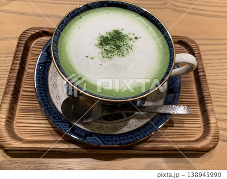 日本のカフェの抹茶ラテ 138945990
