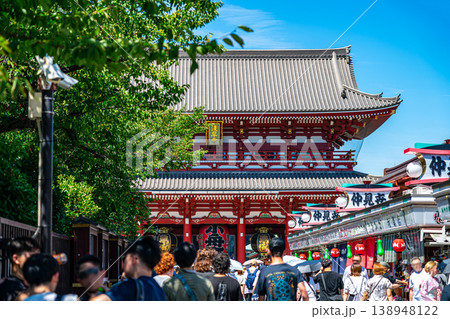 【東京都】夏の青空が綺麗な浅草寺の宝蔵門 【東京都】夏の青空が綺麗な浅草寺の宝蔵門 138948122