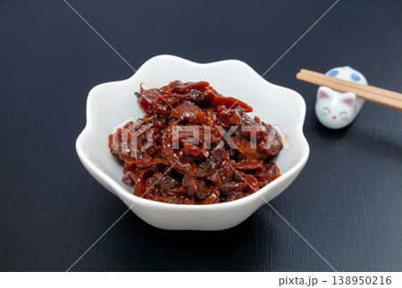 アサリの佃煮【黒背景】 138950216