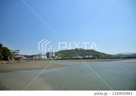 妹背山・観海閣・名草山を望む(和歌浦)　【和歌山県和歌山市】 138950961