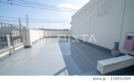 防水工事をした屋上 138952404
