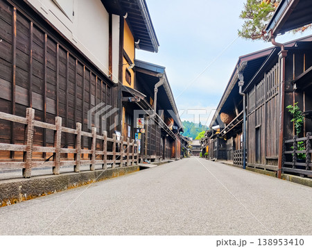 飛騨高山の古い町並 138953410
