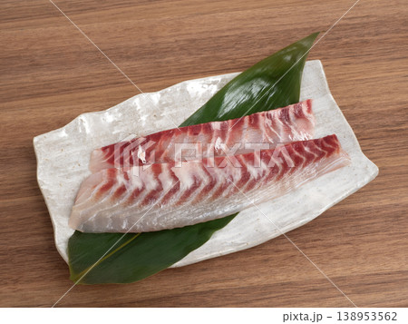 刺身 クロダイの切り身 刺身 クロダイの切り身 138953562