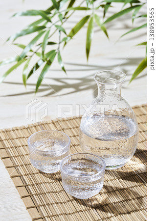 夏の日本酒イメージ 夏の日本酒イメージ 138953565