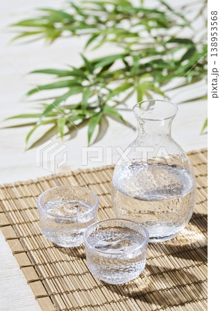 夏の日本酒イメージ 夏の日本酒イメージ 138953568