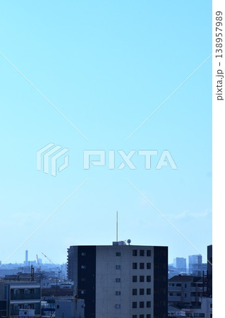 黄砂が飛来した都心風景 黄砂が飛来した都心風景 138957989