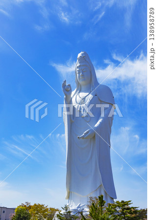 仙台大観音　仙台天道白衣大観音 138958789