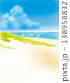 エメラルドグリーンの海と白い砂浜と青空 138958832