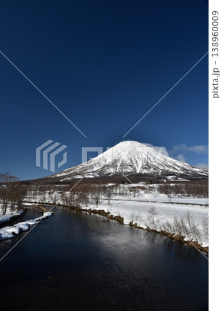 羊蹄山と尻別川 羊蹄山と尻別川 138960009