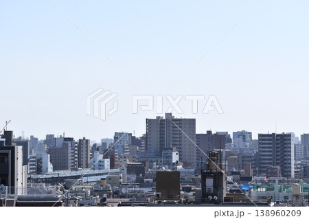 黄砂が飛来した都心風景 黄砂が飛来した都心風景 138960209
