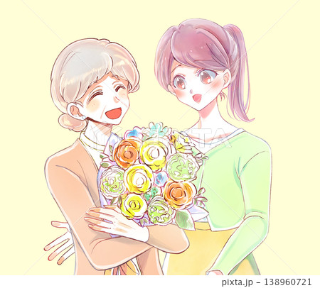 花束を抱えた高齢者に寄り添う若い女性 笑顔 花束を抱えた高齢者に寄り添う若い女性 笑顔 138960721