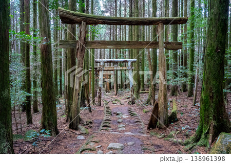 高岩神社参道の鳥居(南島原市) 高岩神社参道の鳥居(南島原市) 138961398