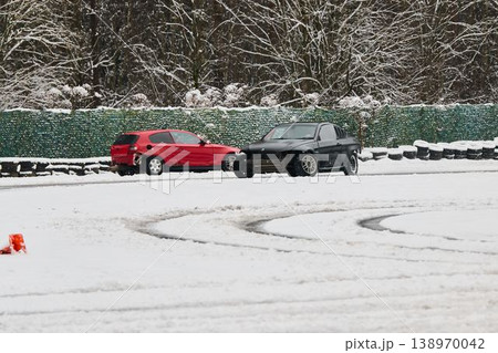 Automobile enthusiasts gather for informal winter track session 138970042