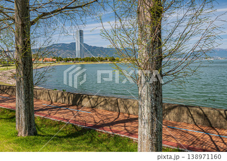琵琶湖風景　滋賀県大津市 138971160
