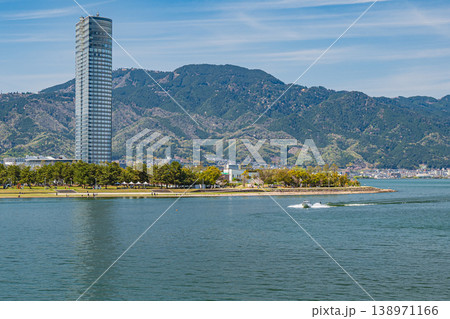 琵琶湖風景　滋賀県大津市 138971166