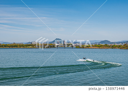琵琶湖風景　滋賀県大津市　草津市 138971446