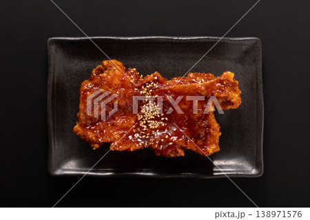 ヤンニョムチキン 138971576