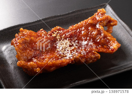 ヤンニョムチキン 138971578