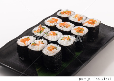 サーモン巻き 138971651