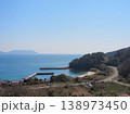 長島にある「蒲井」の港。八島を遠望(山口県上関町) 138973450