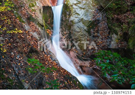 【日本の滝百選】晩秋の寂地峡五龍の滝　登龍の滝3　山口県岩国市 138974153