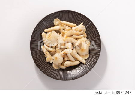 白しめじ　バター炒め 138974247
