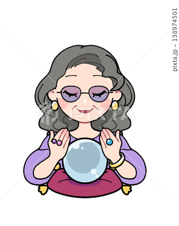 水晶玉で占いをする熟年の女性 138974501