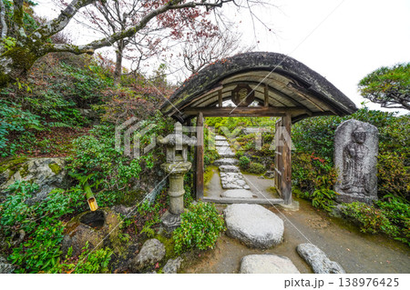 京都嵯峨 大河内山荘 中門 京都嵯峨 大河内山荘 中門 138976425