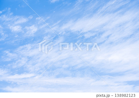 春の空 青空 晴れ 春 4月 イメージ 138982123