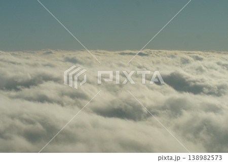 飛行機から見た雲 飛行機から見た雲 138982573