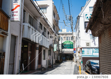 みどり町 昭和レトロな雰囲気が残る松本の路地裏 みどり町 昭和レトロな雰囲気が残る松本の路地裏 138987608