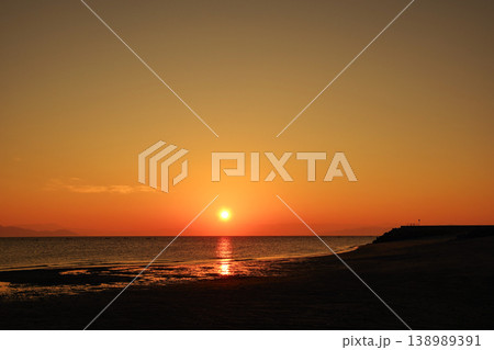 有明海の日の出の光景 有明海の日の出の光景 138989391