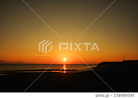 有明海の日の出の光景 有明海の日の出の光景 138989395